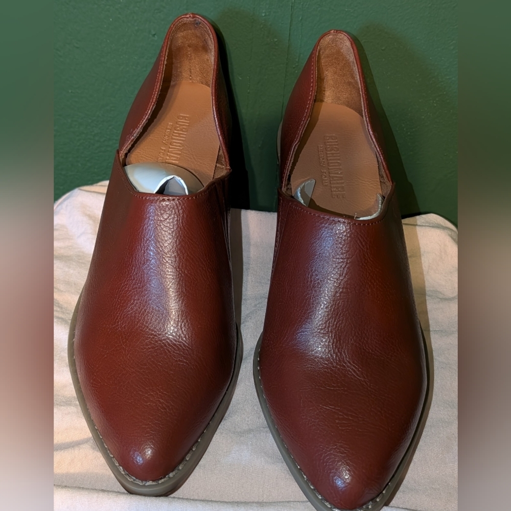 Leather Slip-On Loafers - Women's Brown
